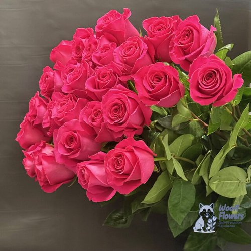 Роза розовая