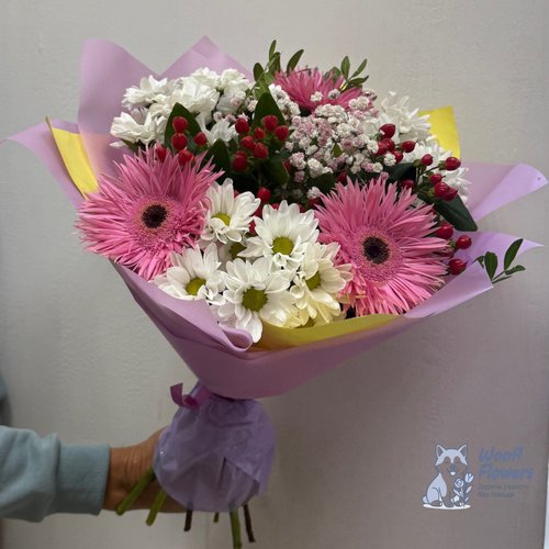 Букет из гербер и хризантем